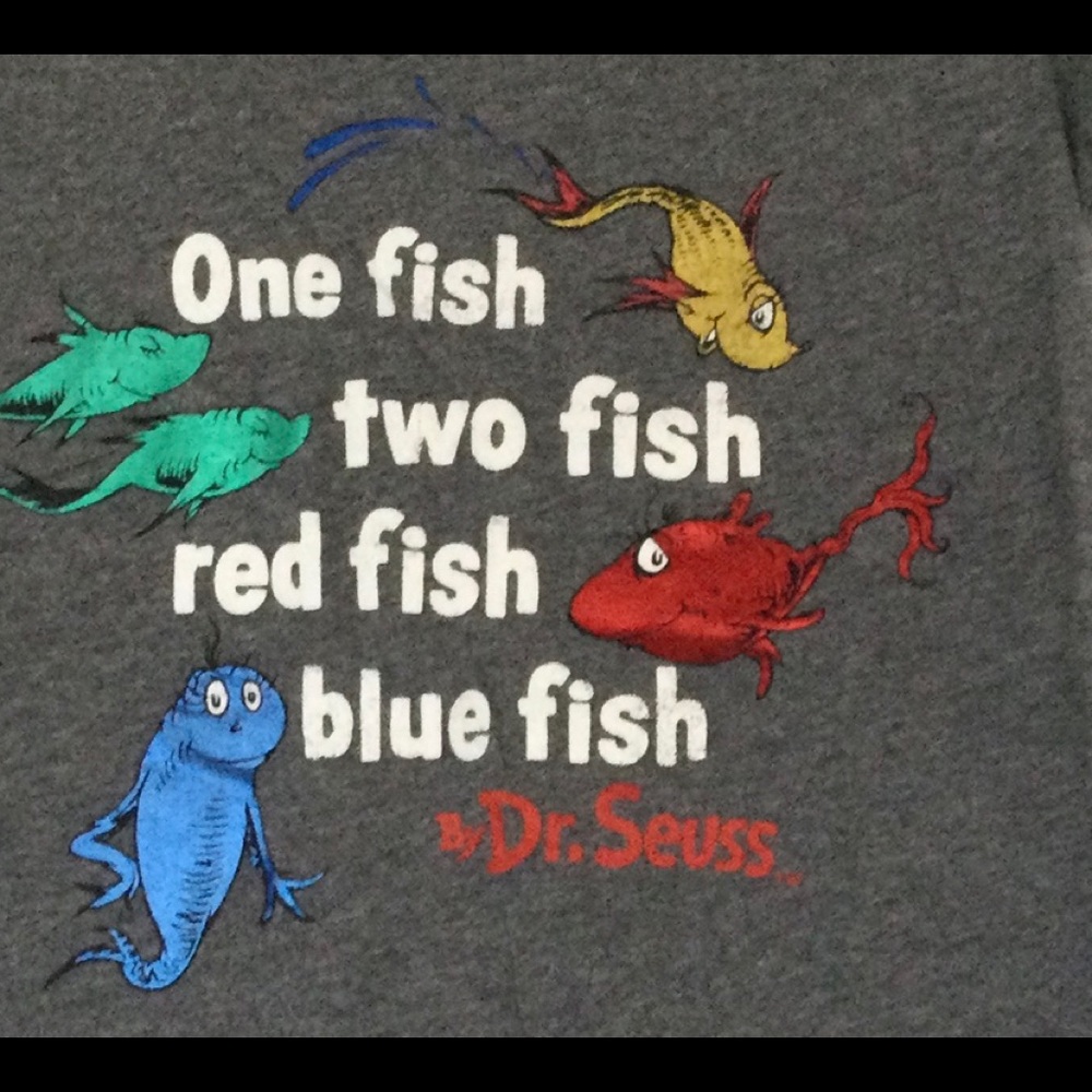 Dr. Seuss  1 Fish, 2 Fish XL T-Shirt Like New